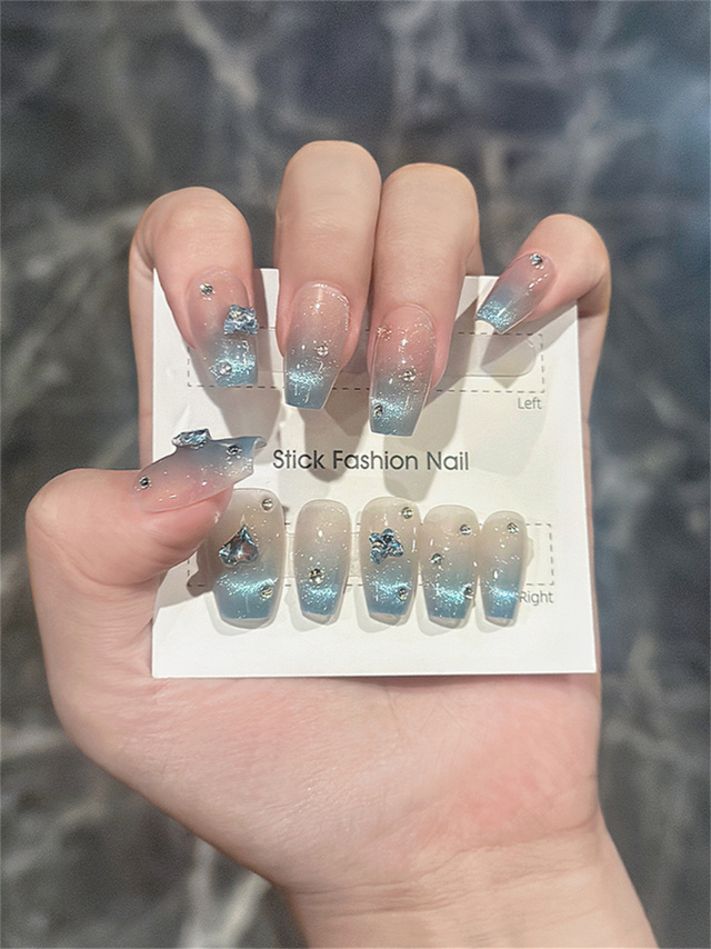 10 Pieces of Handmade Wearable - огляд і ціна Nail Art Ice Blue