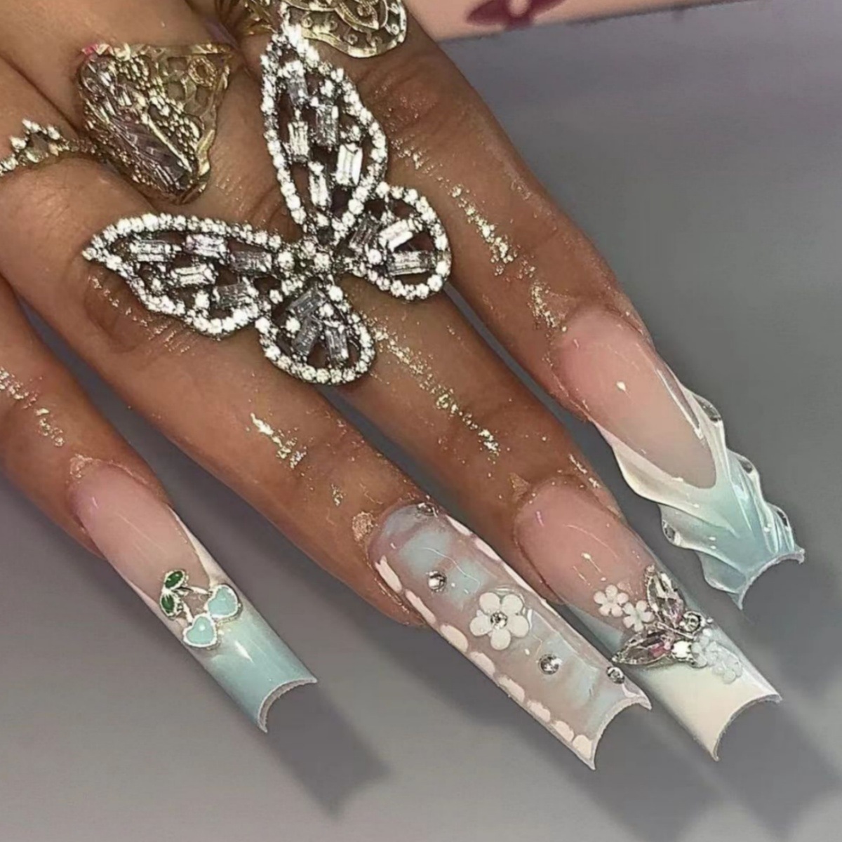 24pcs Flower Press on Nails Ar - огляд і ціна Nail Art Quirky